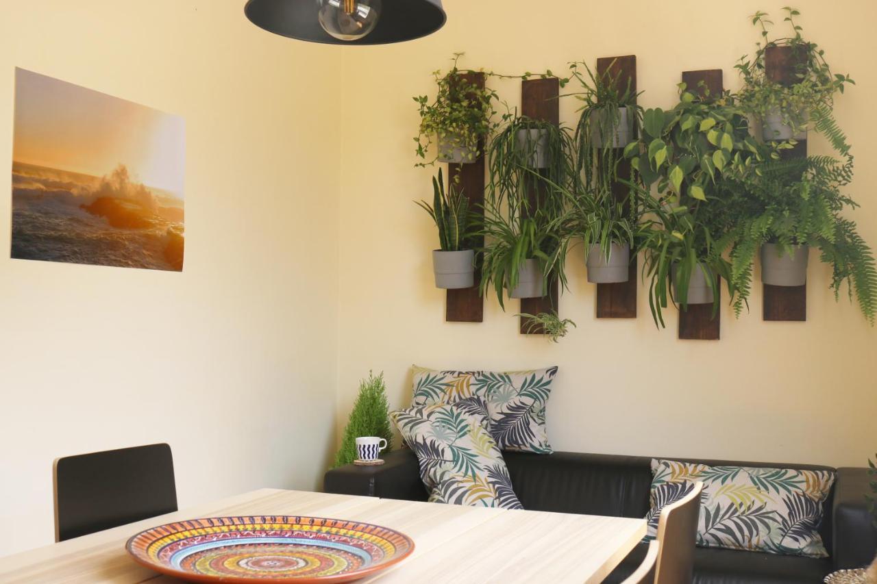 Green Element Guesthouse Costa da Caparica Bagian luar foto