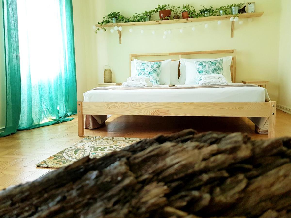 Green Element Guesthouse Costa da Caparica Bagian luar foto