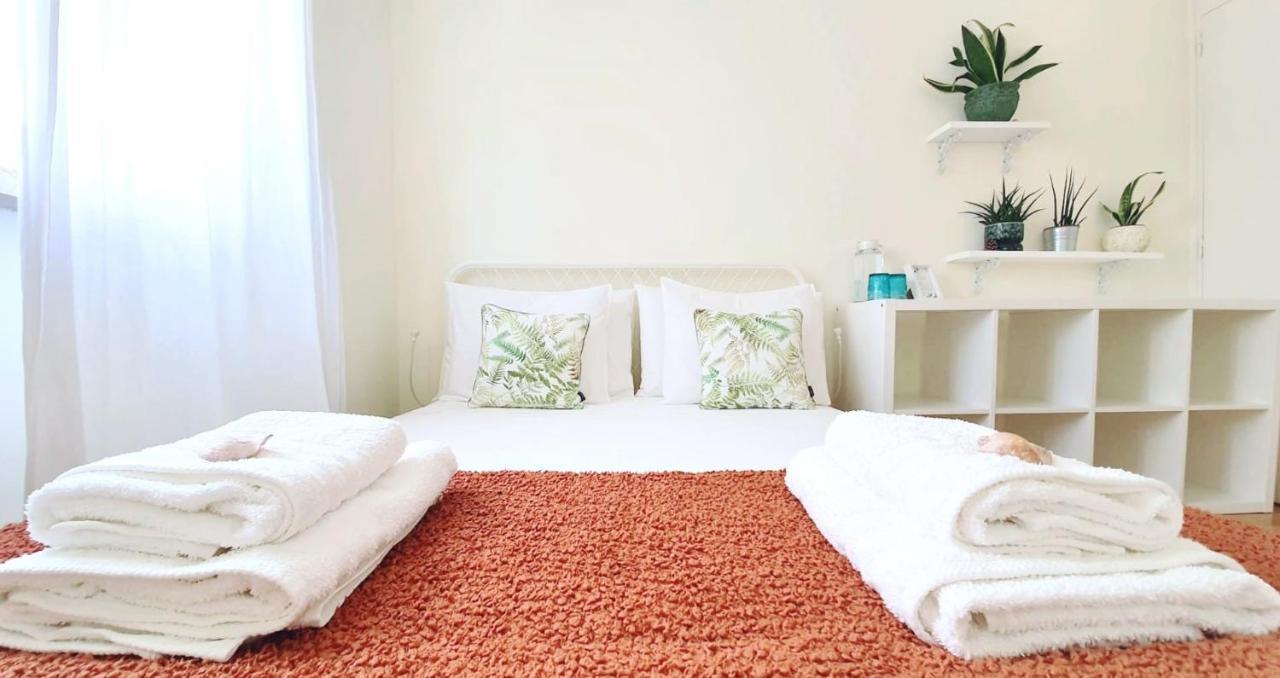 Green Element Guesthouse Costa da Caparica Bagian luar foto