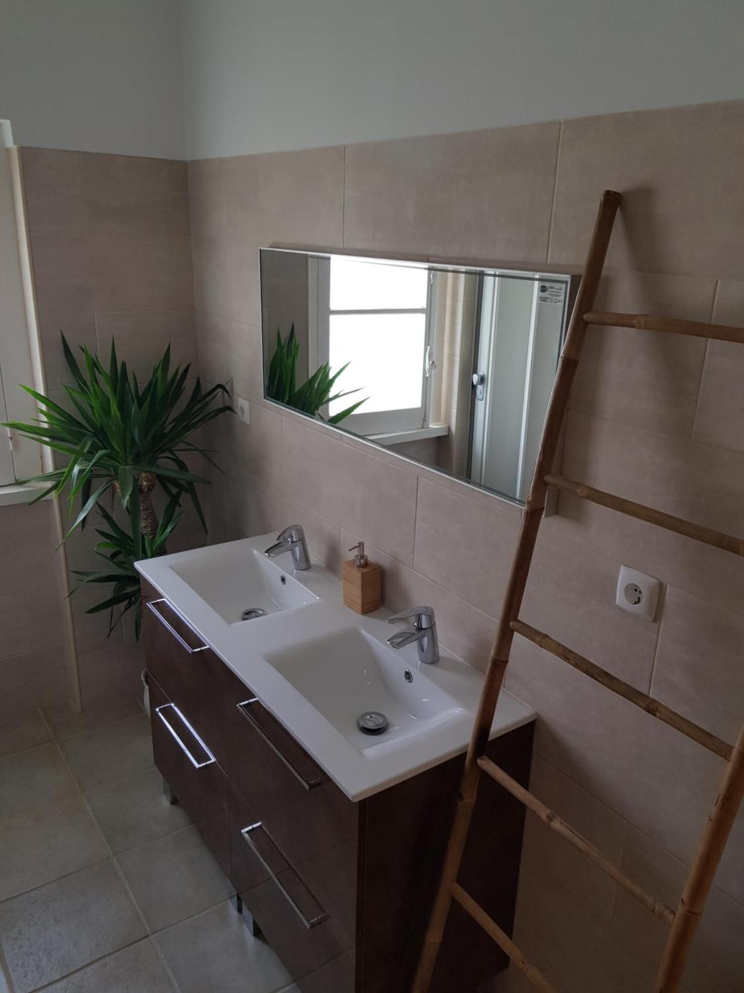 Green Element Guesthouse Costa da Caparica Bagian luar foto